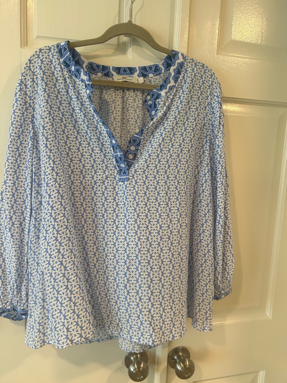 Vineyard Vines Geo Mixed Print Blouse (L)